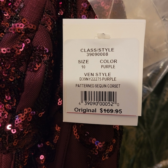 DB Studio Purple Short Mini Allover Sequin Illusion Plunge Dress Sz 10 - Picture 14 of 15